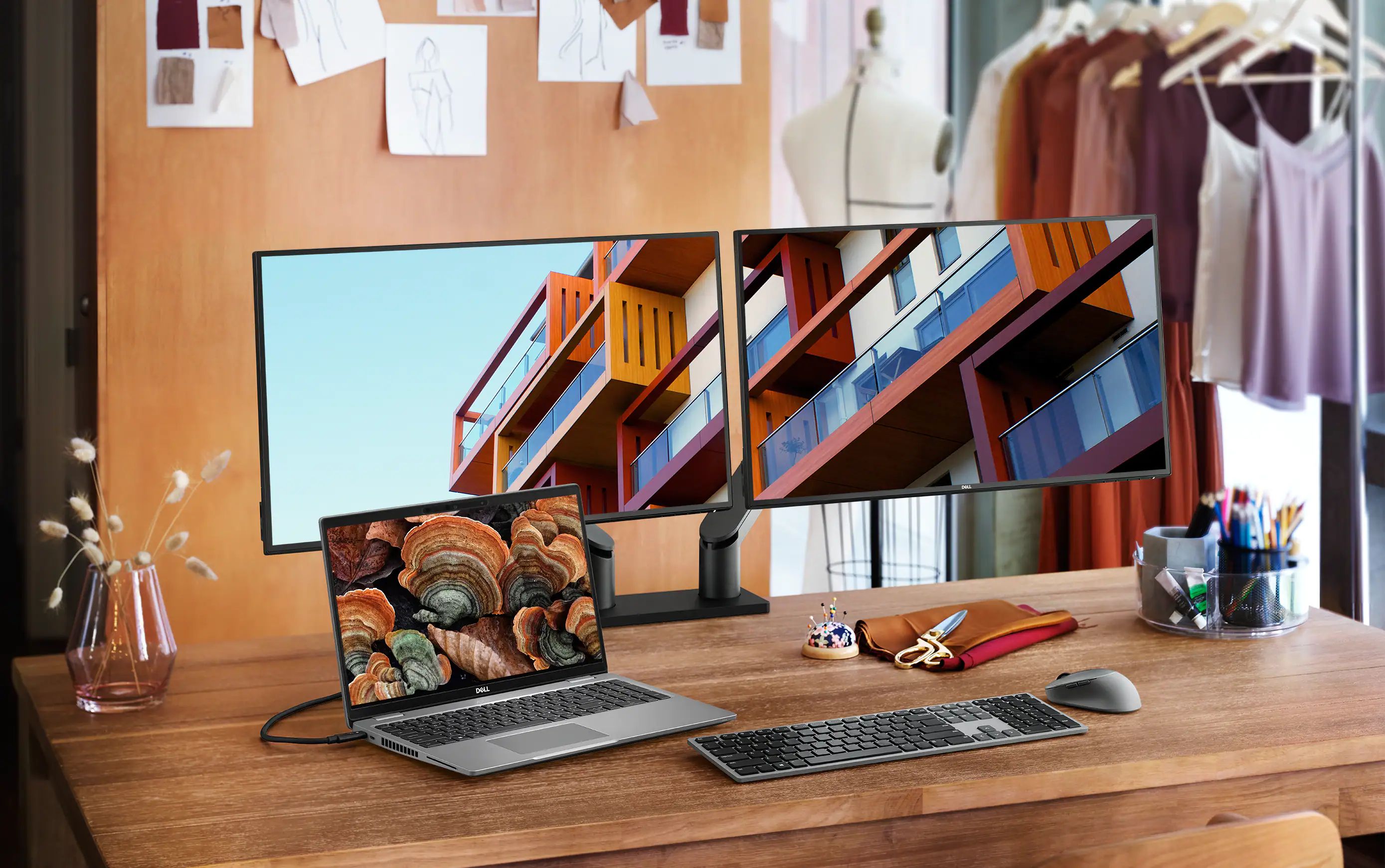How to set up two monitors for double the screen real estate